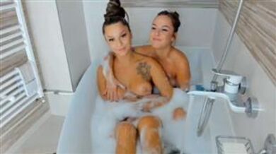 morninstar_ GirlGirl Bath Show Video mfc