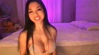 lexivixi 210210 Camshow Video mfc