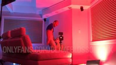 BlakeBlossomXXX BTS Blowjob Video Onlyfans