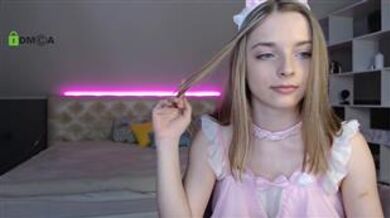 adrykilly Cute Camgirl Video Chaturbate