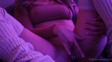 Izzy_xx Finger Pussy Video Onlyfans