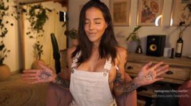 effyloweell Cute Outfit Video Chaturbate