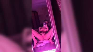 Liisppb Mirror Pussy PLay Onlyfans