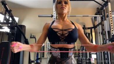 autumndoll_xo Flexin Gym Outfit Onlyfans