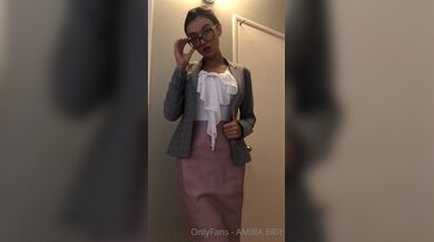 AmiraBrie Secretary Strip Onlyfans