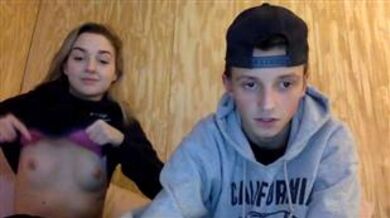 katie_b06 Chaturbate Teen Boobs Flash