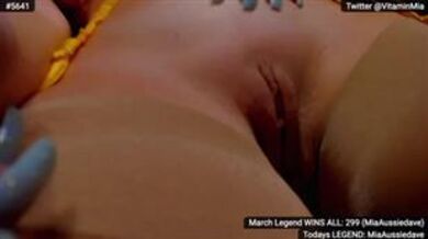 MissAustralia 220412 Pussy Boobs mfc