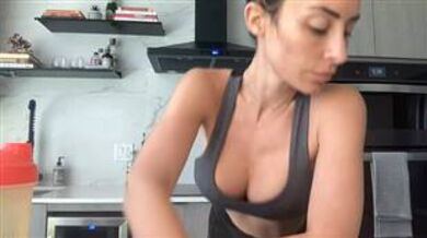 glutegirl2 Big Boobs Flash mfc