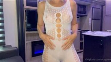 vickystark White Outfits Onlyfans