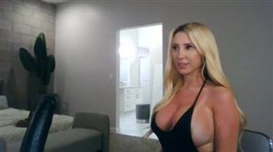 AmandaAndrewsxx Streamate Plastic Blonde