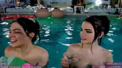 wizard Pool Topless mfc