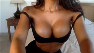 tata_latina Round Big Boobs mfc