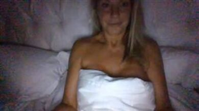 klo35 mfc Big Boobs Flash