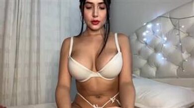 nina_w mfc Big Boobs Model