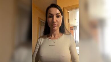 -ANN- Hard Nipples Public Bongacams