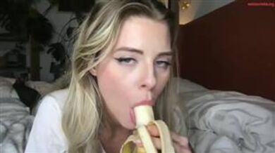themarilynm Sloppy Banana Show Chaturbate