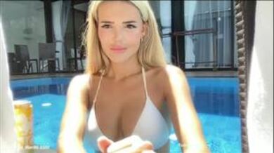 babebusiness Pool Day mfc