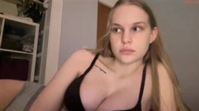 daisykeach Chaturbate Camshow Stream