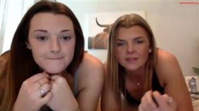 brookehalls Chaturbate Flash Boobs Friend