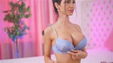 theayana Hot Boobs Show Bongacams