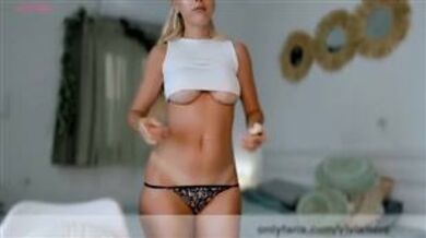 Vivianishere Underboobs Video mfc