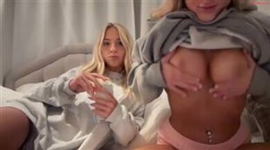 kellyhayes Friend Show Boobs Chaturbate