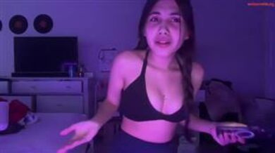 babycakesnessa1 Chaturbate Lick Boobs Video