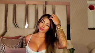 lucy-hillss Beautiful Model Stream Flirt4free