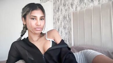 aniishaa Sexy Body Camshow Chaturbate