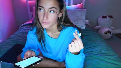 shhitskay Chaturbate Dildo Pussy Fuck