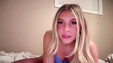 lucyblackwell Chaturbate Topless Strip Ass Shake