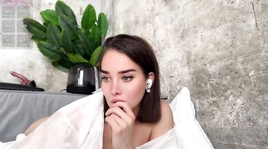 quantum_heart Chaturbate Grinding Dildo Naked