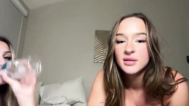 Lilyblairee Ashleyolivia Bellataylorxo Chaturbate Teens Cam