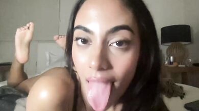 novayoga Chaturbate Toy Pussy Play over Panties