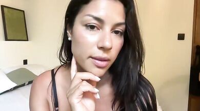 cuteamaraa Chaturbate Underwear Oil Play