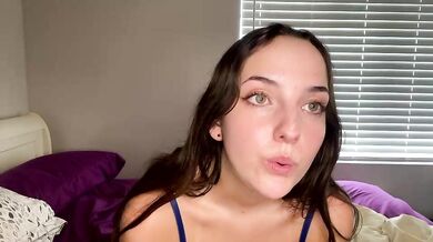 kiaraxoxo Chaturbate Teen Bend Over Thong Ass