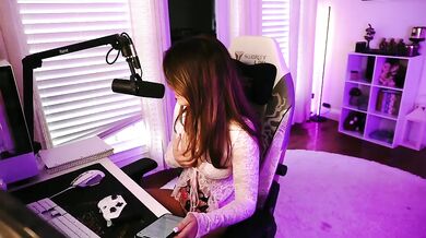 mickaelawest Chaturbate Topless Strip