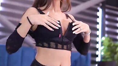 layla-kristal New Boobs Show & Pussy Play Flirt4free