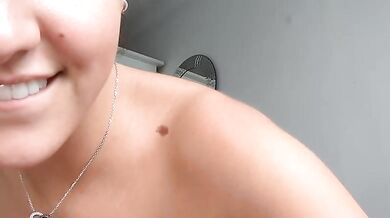 ivyxxxxxx Topless Cam Chaturbate