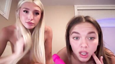 summerjadess Chaturbate Friends Topless