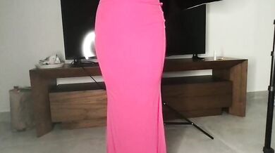 Girl In White Transparent Dress Flash Pussy By Mistake on Cam