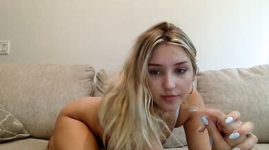 madiexcuslive Blonde Teen Dildo Cumshow Chaturbate