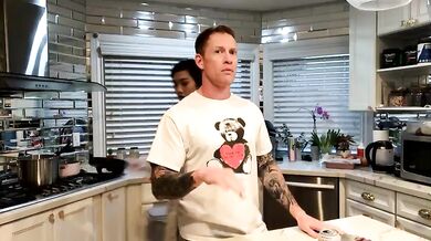 Sammyravenwood Blowjob in Kitchen Chaturbate