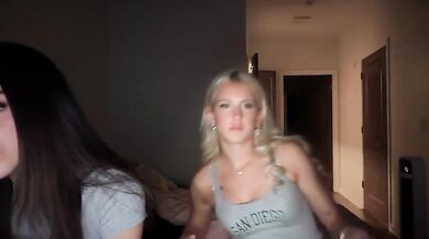 cassiemaee Ass Bend Over with Stellapearl Chaturbate