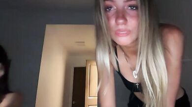 chloeros3e Shy Teen Camgirl with Stellapearl Chaturbate