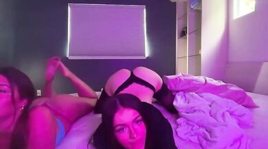 stellapearl Handbra & Ass Tease Chaturbate