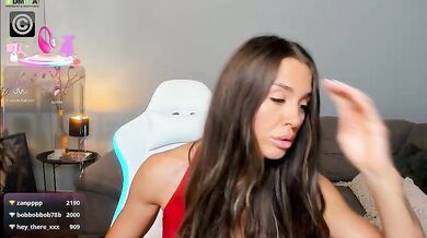 Anyarayne Squirt Cum on her own Face Chaturbate