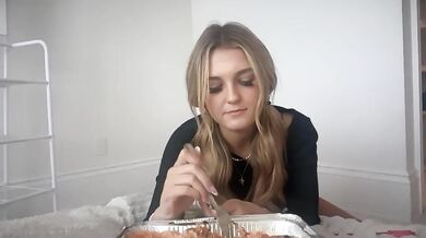 alyssastonee Chaturbate New Teen Camgirl