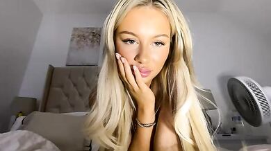 Tanishalou Strip Topless Stripchat