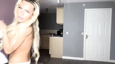 itsmelolax Topless Handbra Tease & Outfits Show Chaturbate